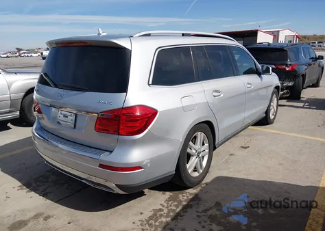 2013 Mercedes-Benz Gl-Class Gl 450 z USA, uszkodzony, nr VIN 4JGDF7CEXDA251264